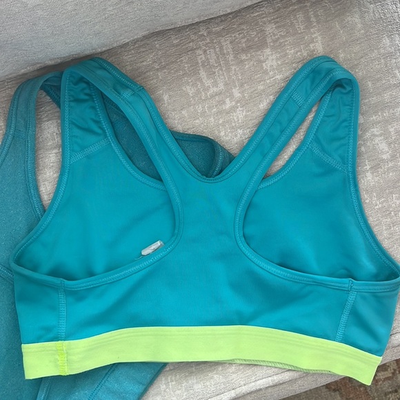 Nike Dri-Fit Sports bra bundle green and blue size Small - Picture 7 of 7